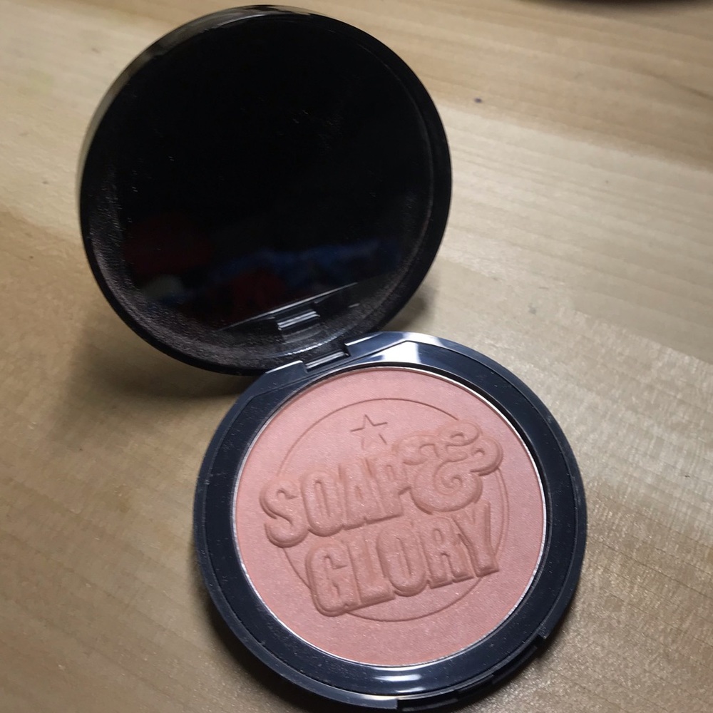 Soap and Glory highlighter